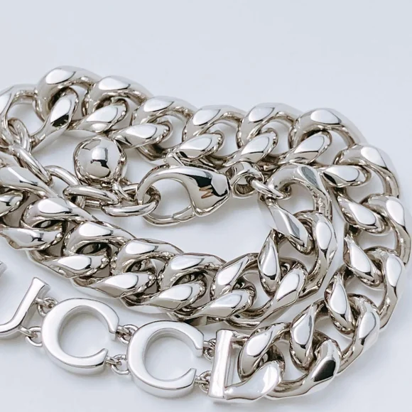 Like New Gucci Silver Icon Logo Chain Bracelet! - Picture 5 of 11